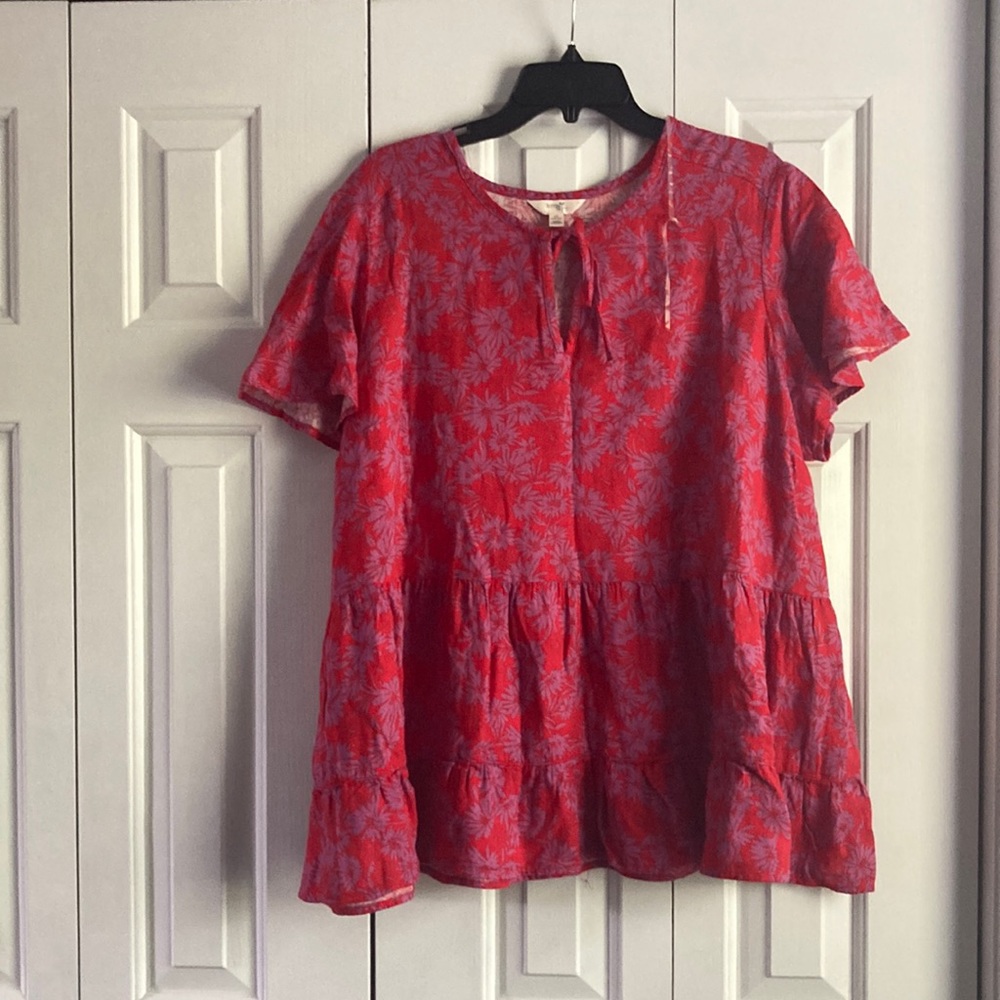 floral blouse